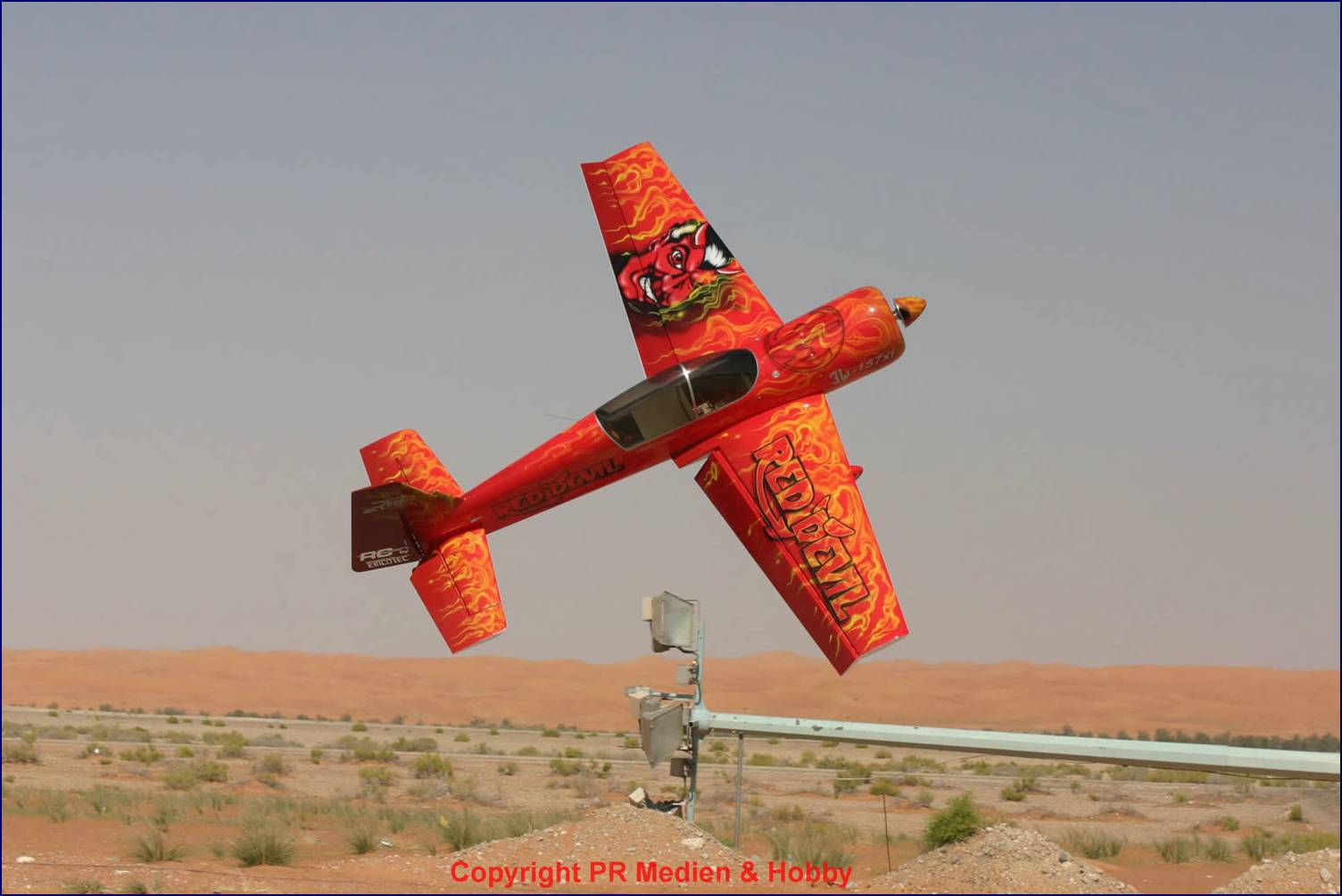 daniel_bruessow_red_devil_03.jpg